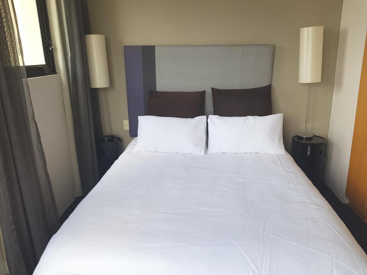Parramatta Hotel Apartment Sydney Exterior photo